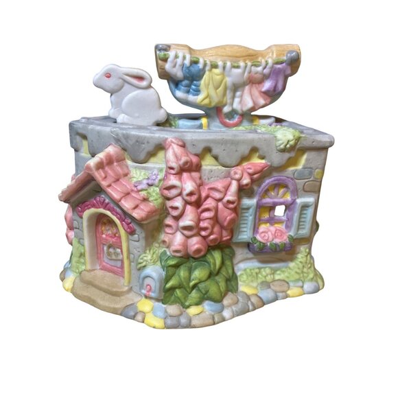 Easter village Laundry Shop Building Lighted - Picture 1 of 16